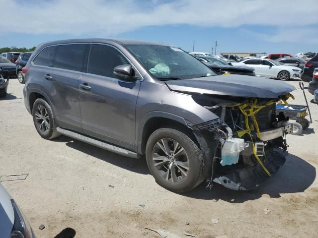 2019 Toyota Highlander LE