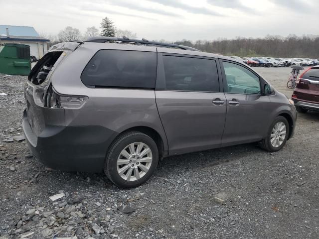 2015 Toyota Sienna XLE