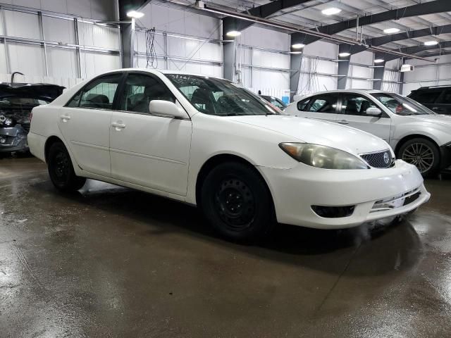 2005 Toyota Camry LE