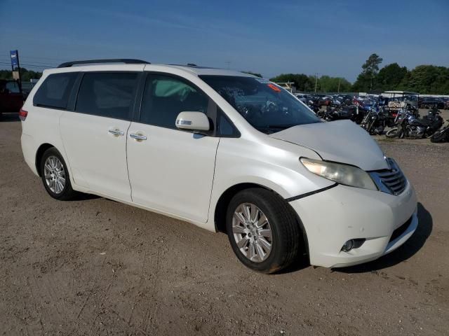 2013 Toyota Sienna XLE