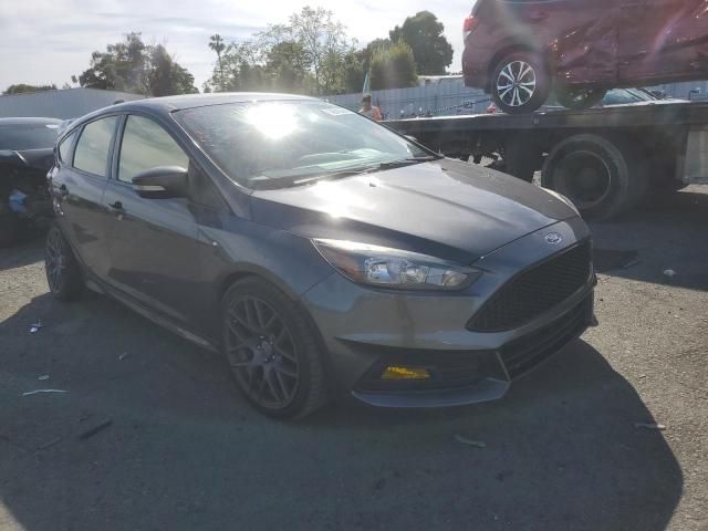 2018 Ford Focus ST