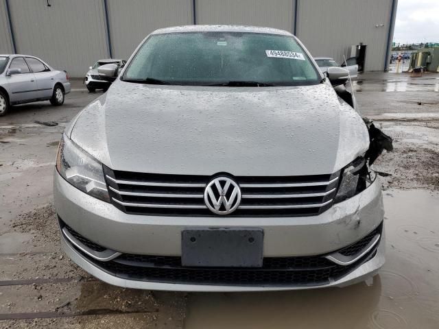 2014 Volkswagen Passat SE