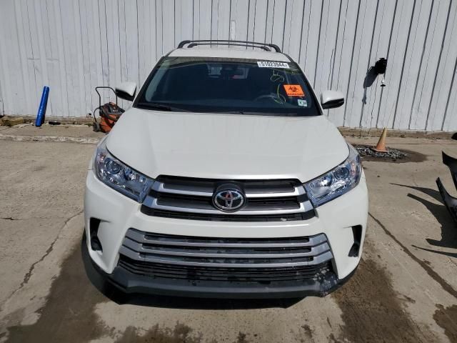 2019 Toyota Highlander LE