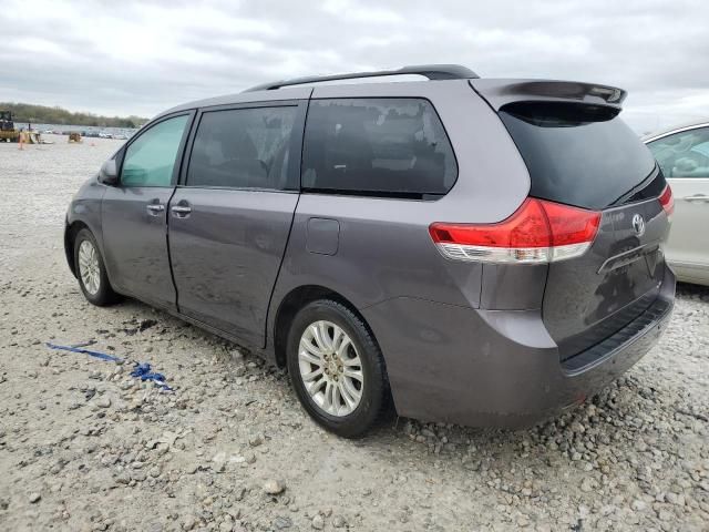 2011 Toyota Sienna XLE