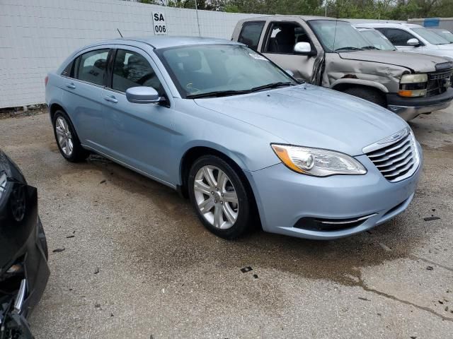 2014 Chrysler 200 Touring