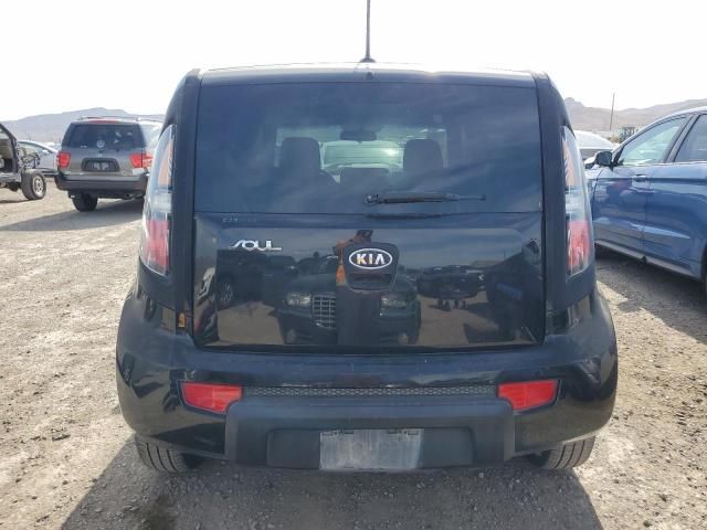 2010 KIA Soul +