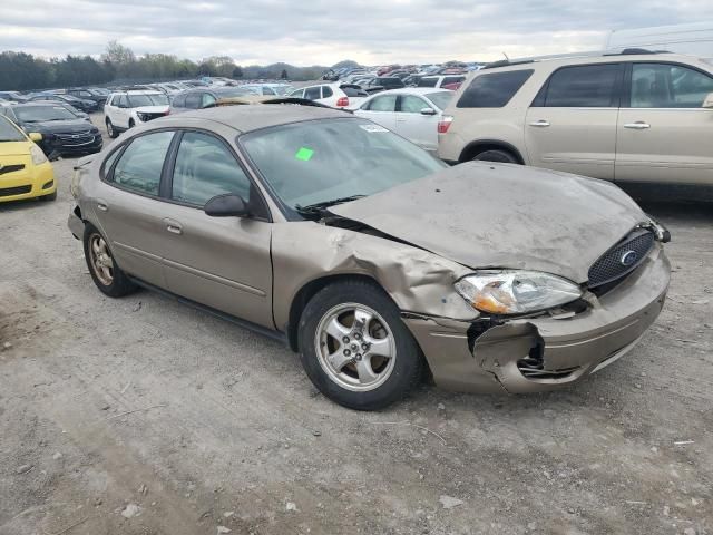 2004 Ford Taurus SE