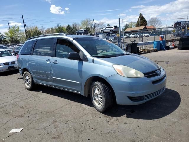 2004 Toyota Sienna CE