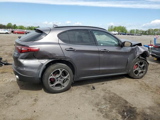 2018 Alfa Romeo Stelvio Sport