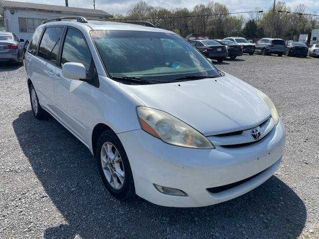 2006 Toyota Sienna XLE