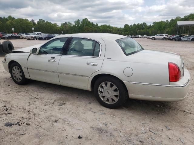 2004 Lincoln Town Car Ultimate