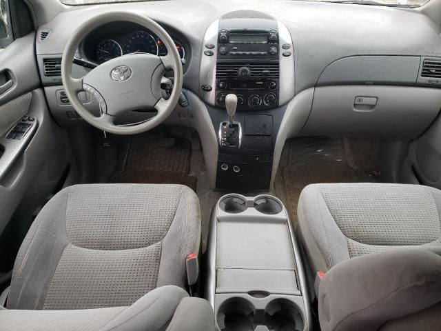 2006 Toyota Sienna CE