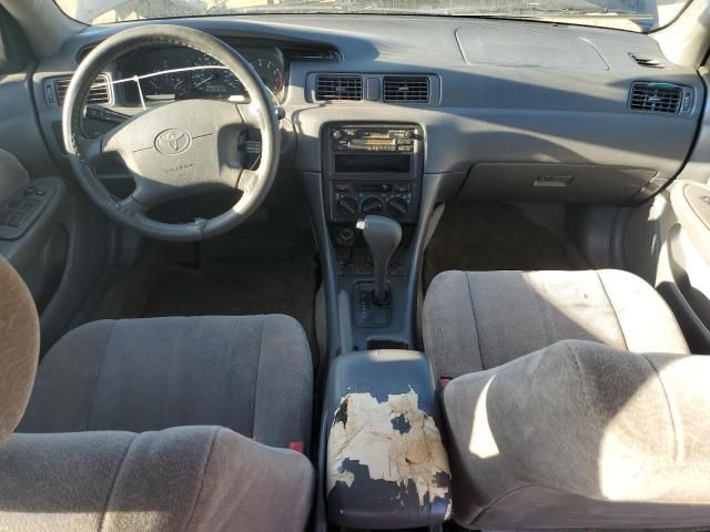 1999 Toyota Camry LE