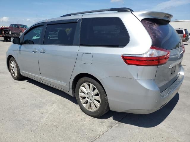 2015 Toyota Sienna XLE