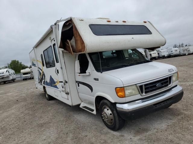 2004 Ford Econoline E450 Super Duty Cutaway Van