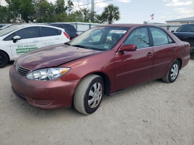 2005 Toyota Camry LE