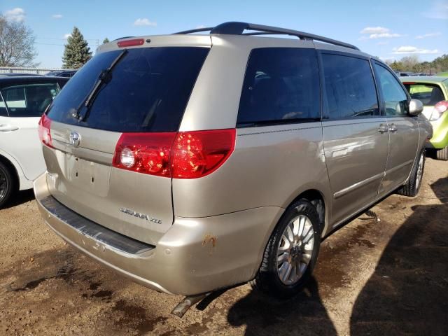 2008 Toyota Sienna XLE