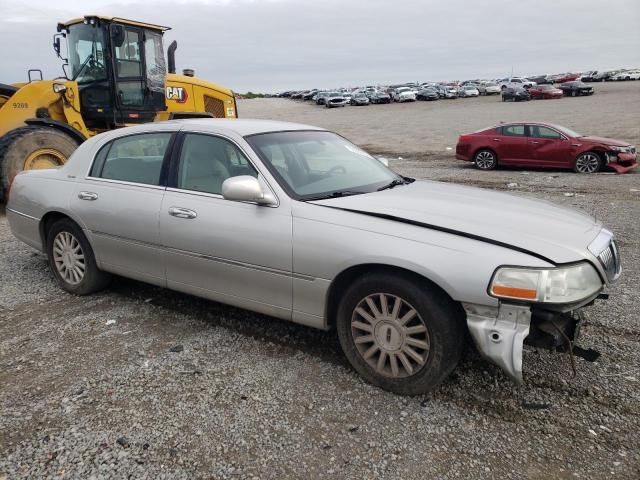 2004 Lincoln Town Car Executive