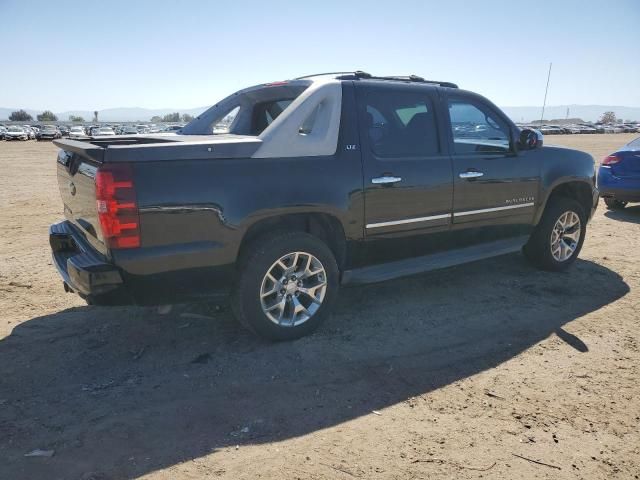 2011 Chevrolet Avalanche LTZ