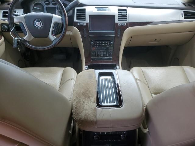 2013 Cadillac Escalade Luxury