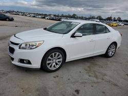 Carros salvage sin ofertas aún a la venta en subasta: 2015 Chevrolet Malibu 2LT