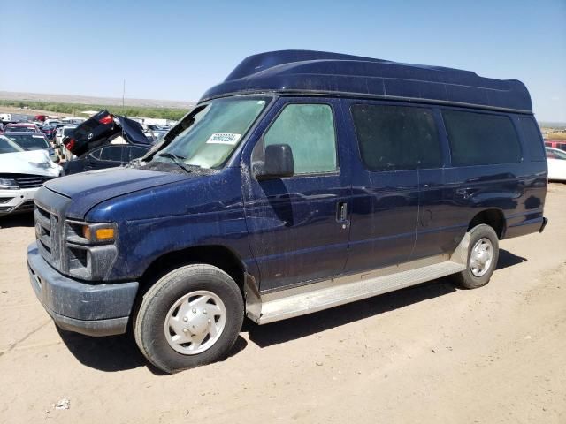 2011 Ford Econoline E350 Super Duty Wagon