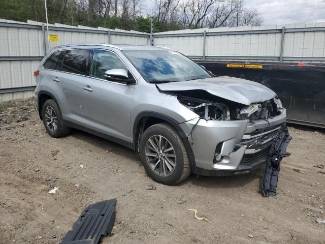 2019 Toyota Highlander SE