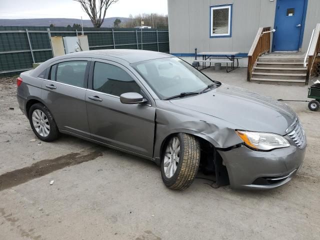 2013 Chrysler 200 Touring