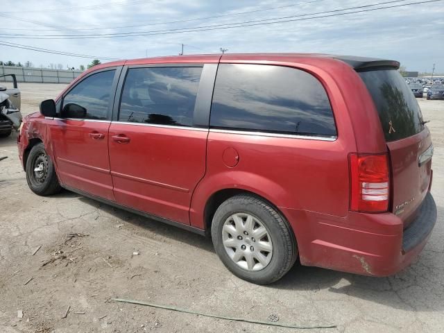 2009 Chrysler Town & Country LX