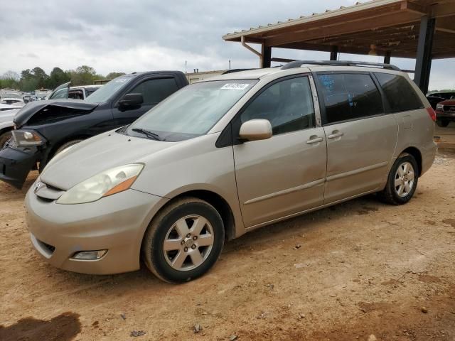 2006 Toyota Sienna XLE