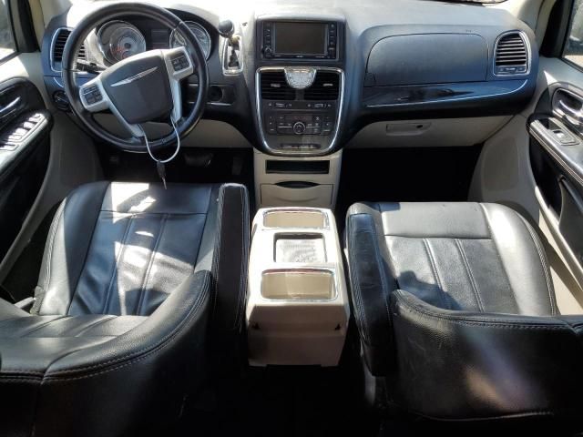 2012 Chrysler Town & Country Touring