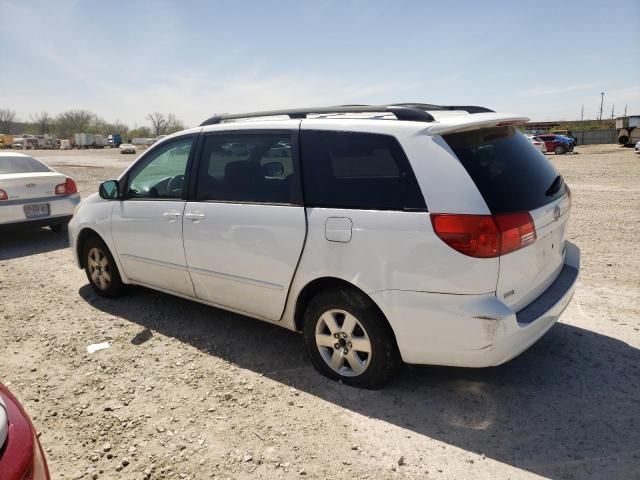 2004 Toyota Sienna CE