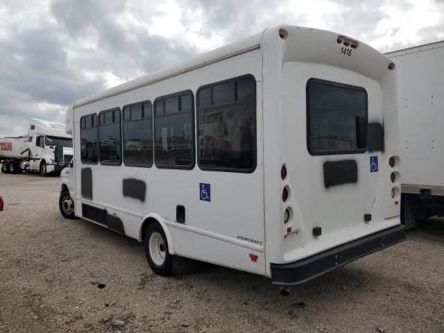 2014 Ford Econoline E450 Super Duty Cutaway Van