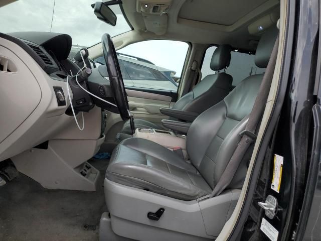 2010 Volkswagen Routan SEL