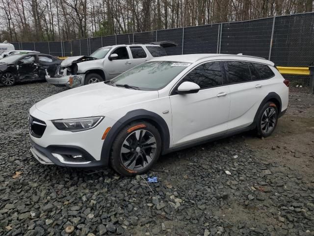 2019 Buick Regal Tourx Essence