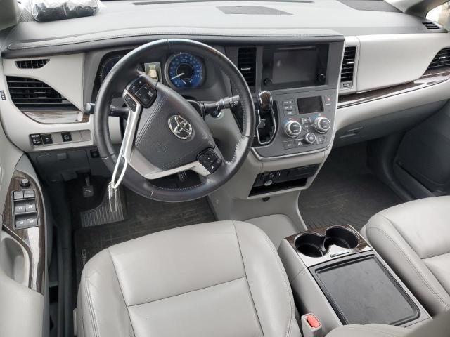 2015 Toyota Sienna XLE