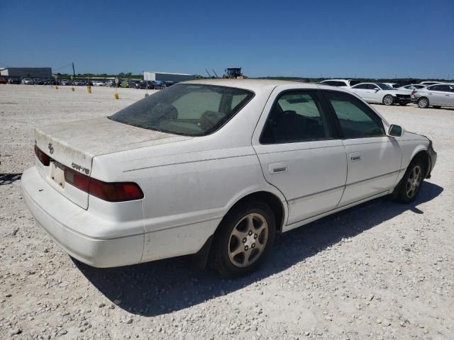 1999 Toyota Camry LE