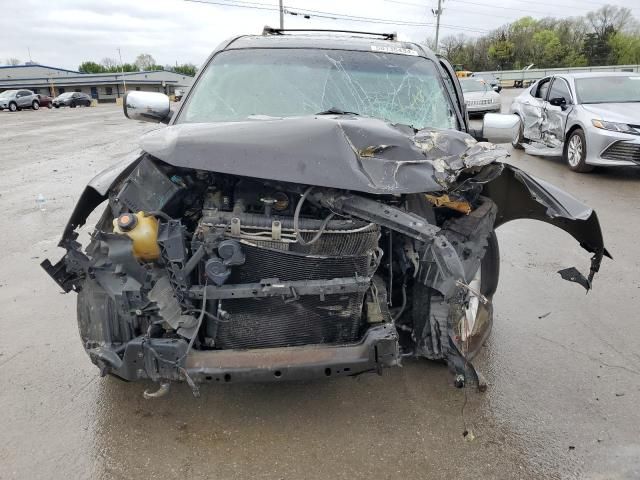 2011 Nissan Armada SV