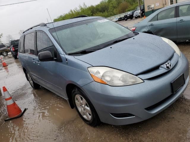 2010 Toyota Sienna CE