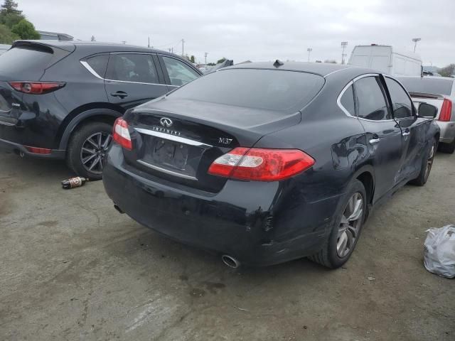 2013 Infiniti M37