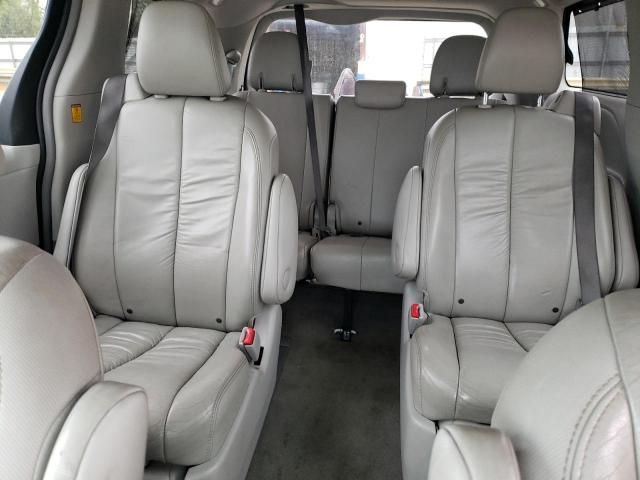 2011 Toyota Sienna XLE