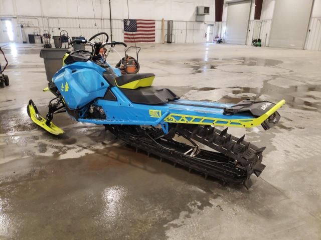 2018 Skidoo Summit