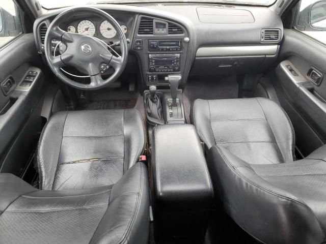 2003 Nissan Pathfinder LE