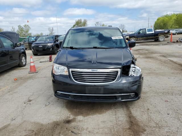 2011 Chrysler Town & Country Touring