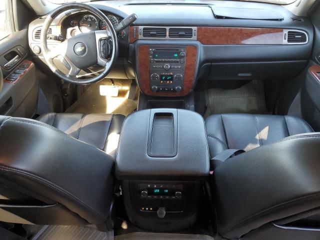 2014 Chevrolet Suburban K1500 LT