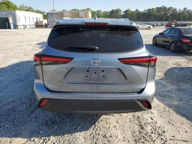 2022 Toyota Highlander XLE