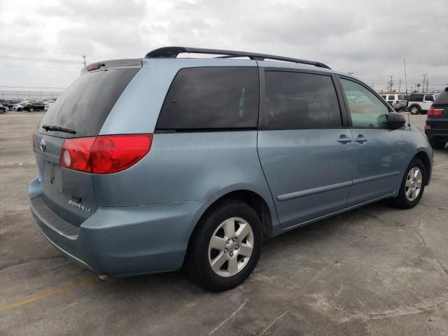 2007 Toyota Sienna CE