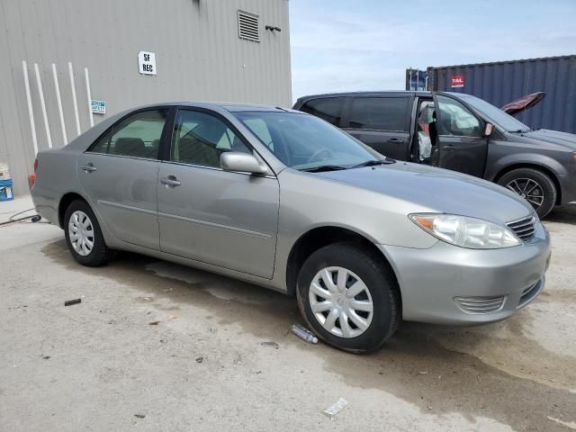 2005 Toyota Camry LE