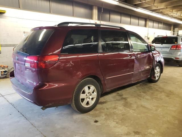 2005 Toyota Sienna XLE