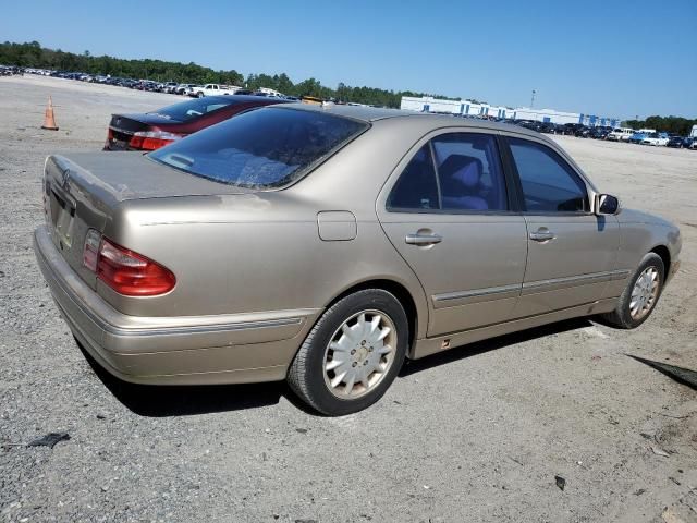 2001 Mercedes-Benz E 320